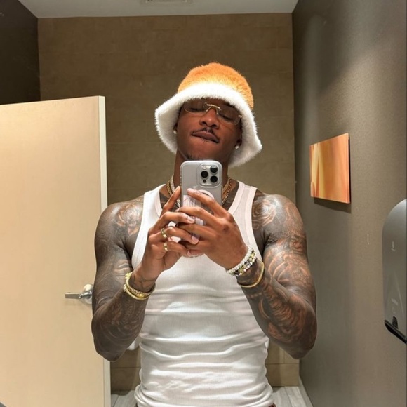 GOORIN BROTHERS fuzzy bucket hat - Picture 8 of 8